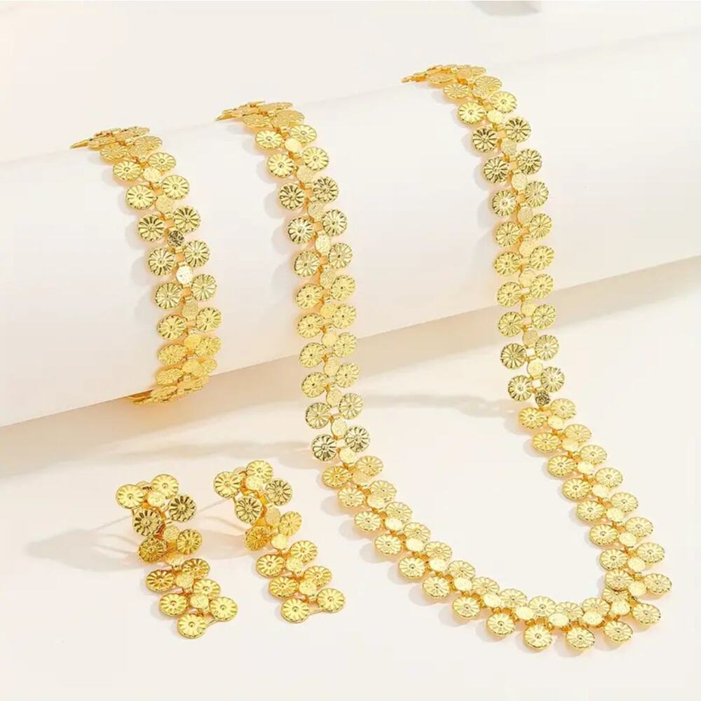 3pc pierced yellow gold circle necklace, bracelet and earring set